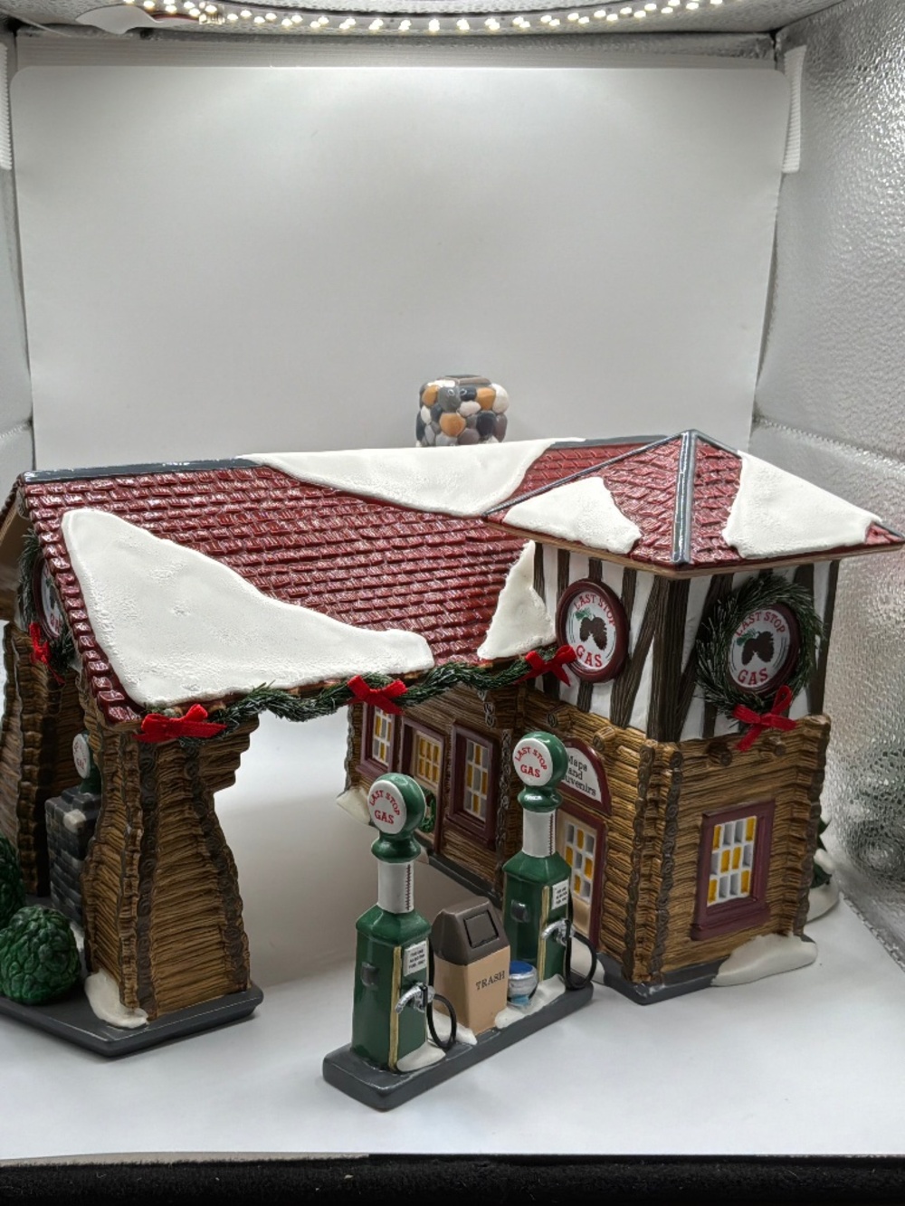 Dept 56 Snow Village Last Stop Gas Station 55012 Lighted Set Boxed